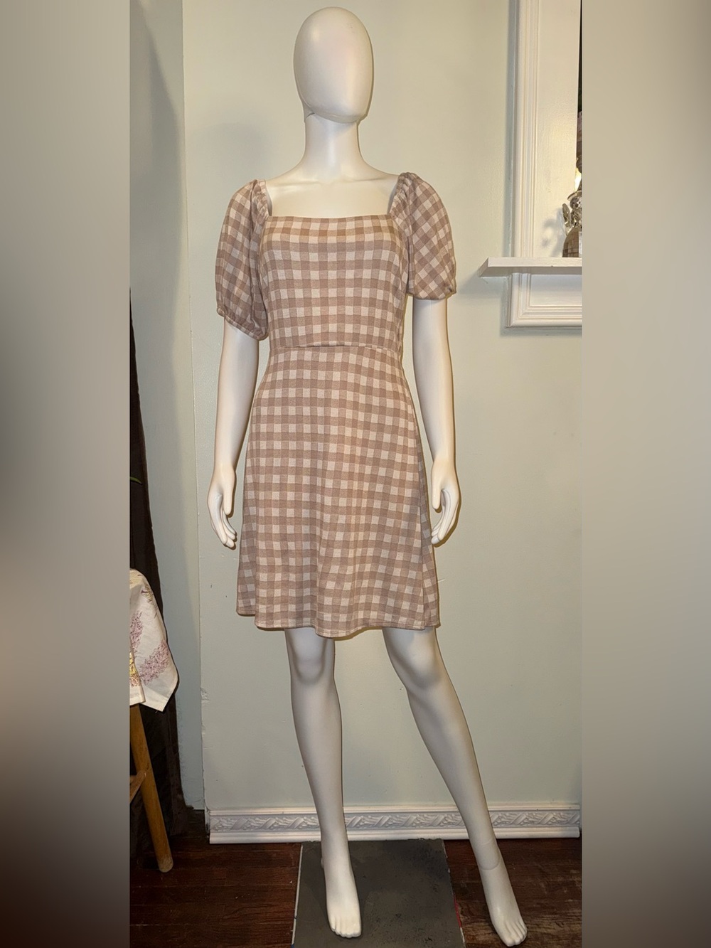 Gilli Tan & Cream Gingham Puff-Sleeve Square-Neck Mini Dress